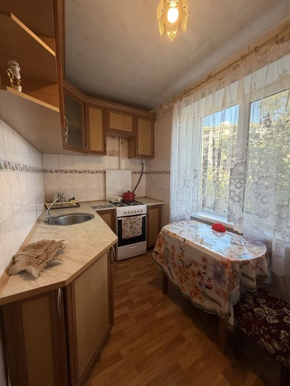One-room apartment for sale, left bank