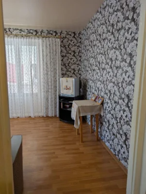 One-room apartment for sale, left bank