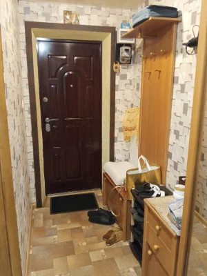 Продається 2-кімнатна квартира в Черемушках.