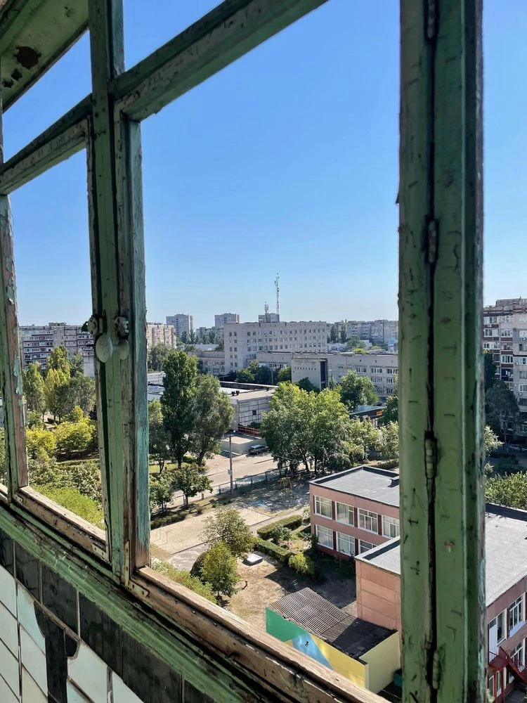 Продається 1-кімнатна квартира з чудовим потенціалом під ремонт