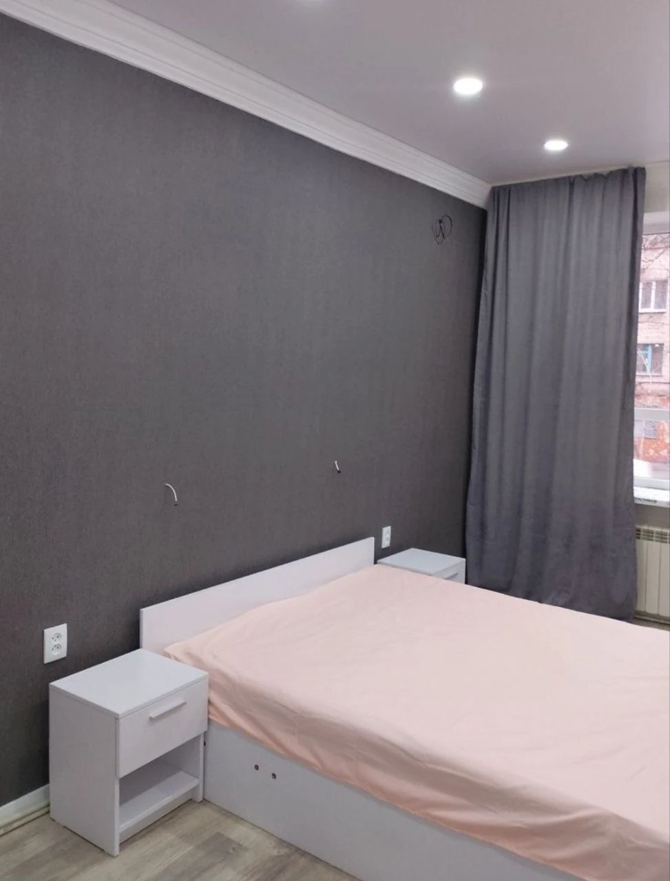 For Sale: 2-room apartment | High-quality renovation | Gas heating | Center | $39,000