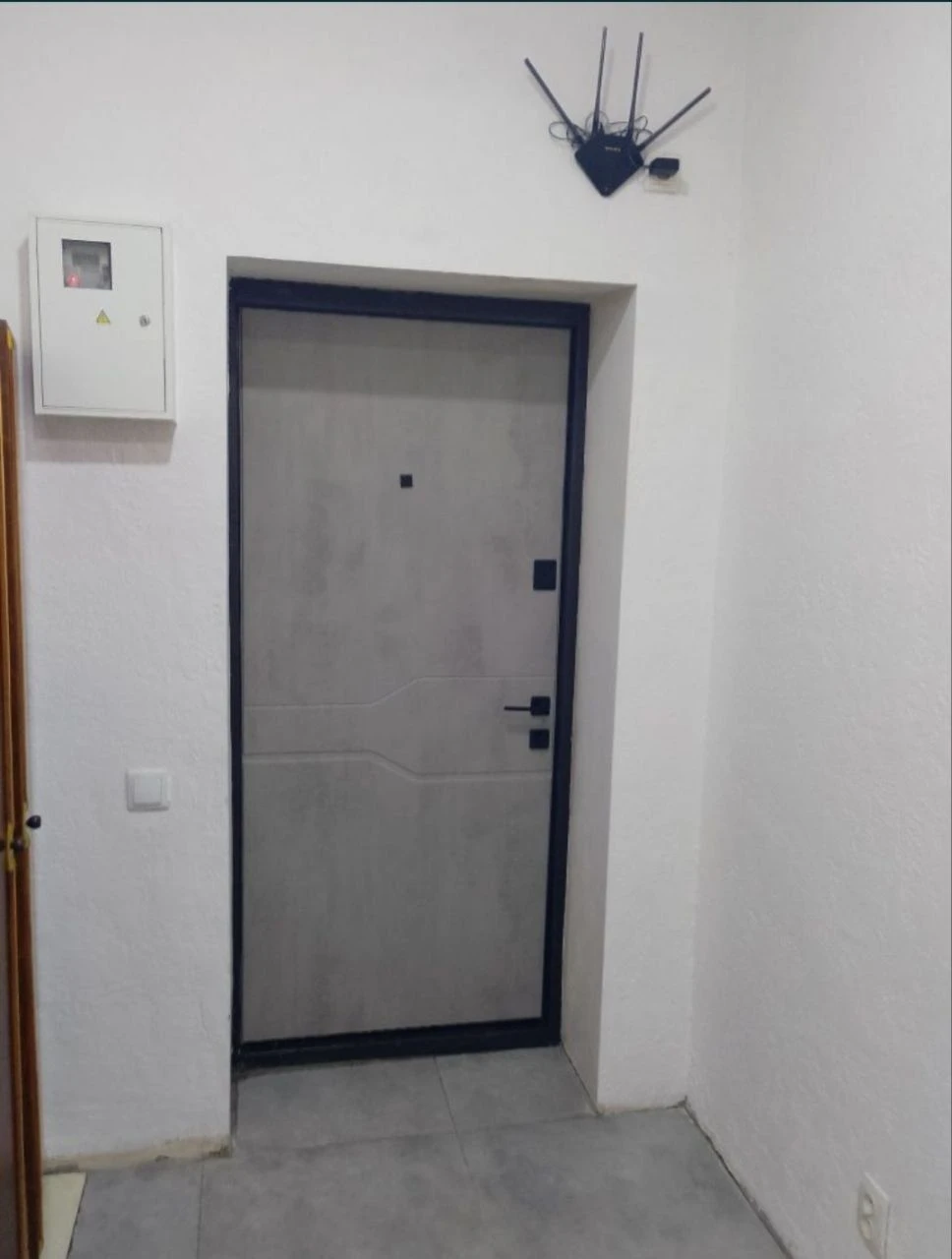 For Sale: 2-room apartment | High-quality renovation | Gas heating | Center | $39,000