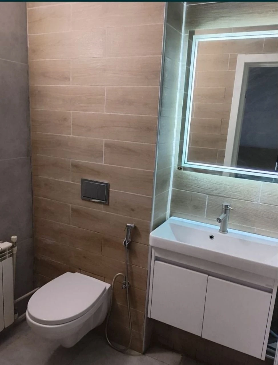 For Sale: 2-room apartment | High-quality renovation | Gas heating | Center | $39,000