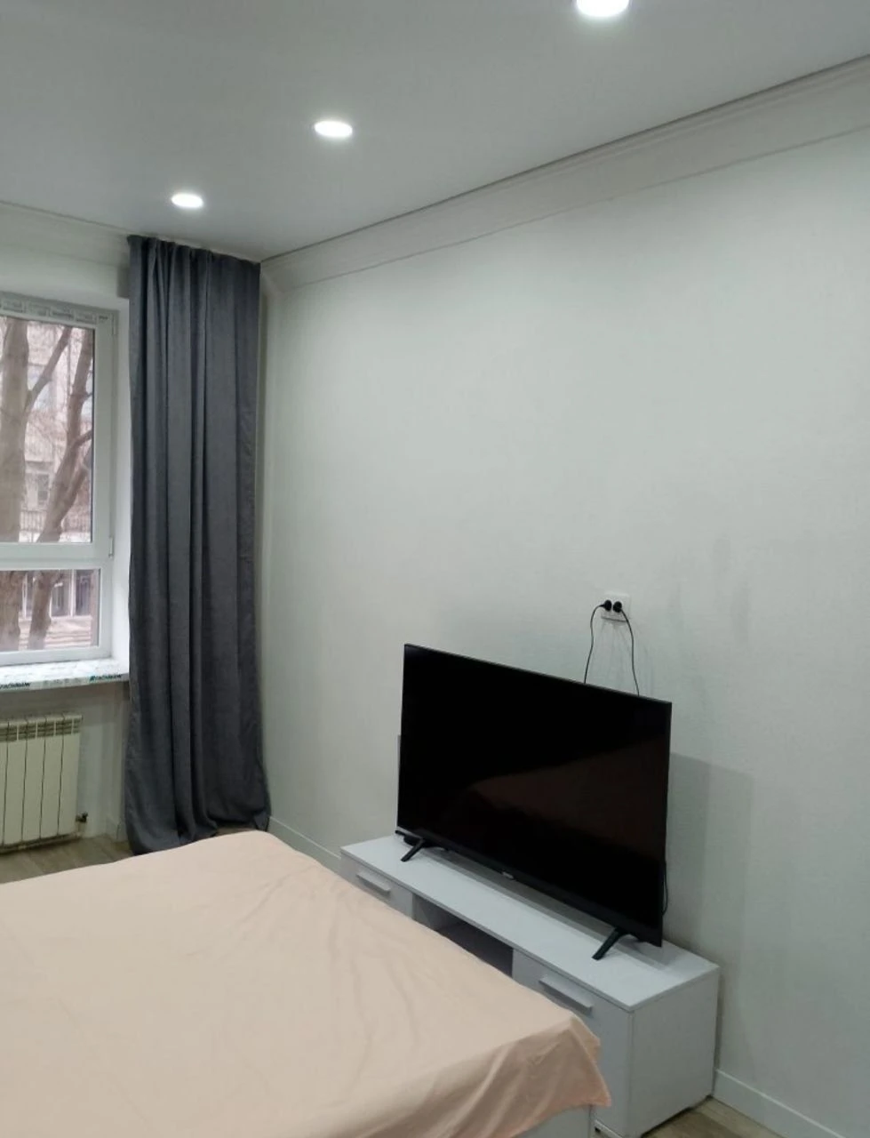 For Sale: 2-room apartment | High-quality renovation | Gas heating | Center | $39,000
