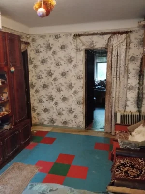 Selling 4-room apartment. Altai