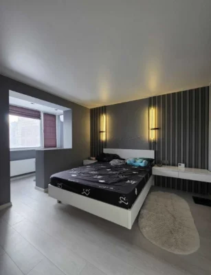 For sale, three-room apartment on the left bank of the city of Kam'yantsk