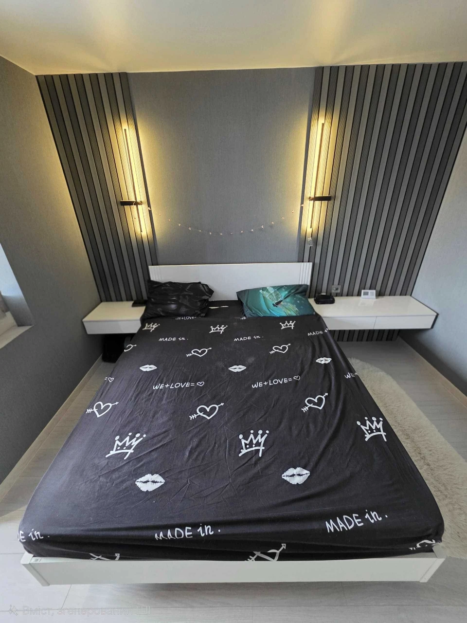 For sale, three-room apartment on the left bank of the city of Kam'yantsk