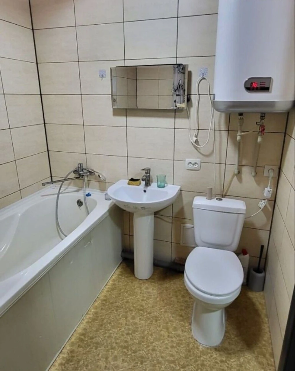 Stylish 2-bedroom apartment for sale with European renovation and