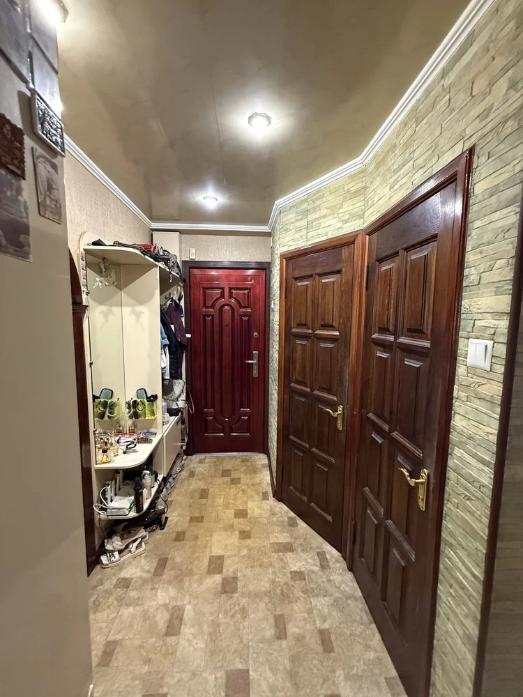 Продам 3х.ком. квартиру4/5 с ГАО!