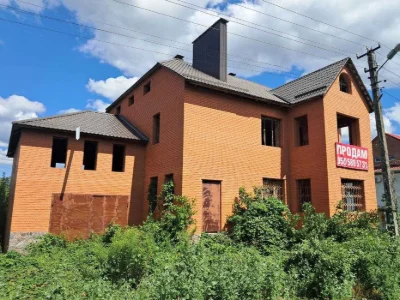 Продаж будинку поблизу стадіону "Ворскла"