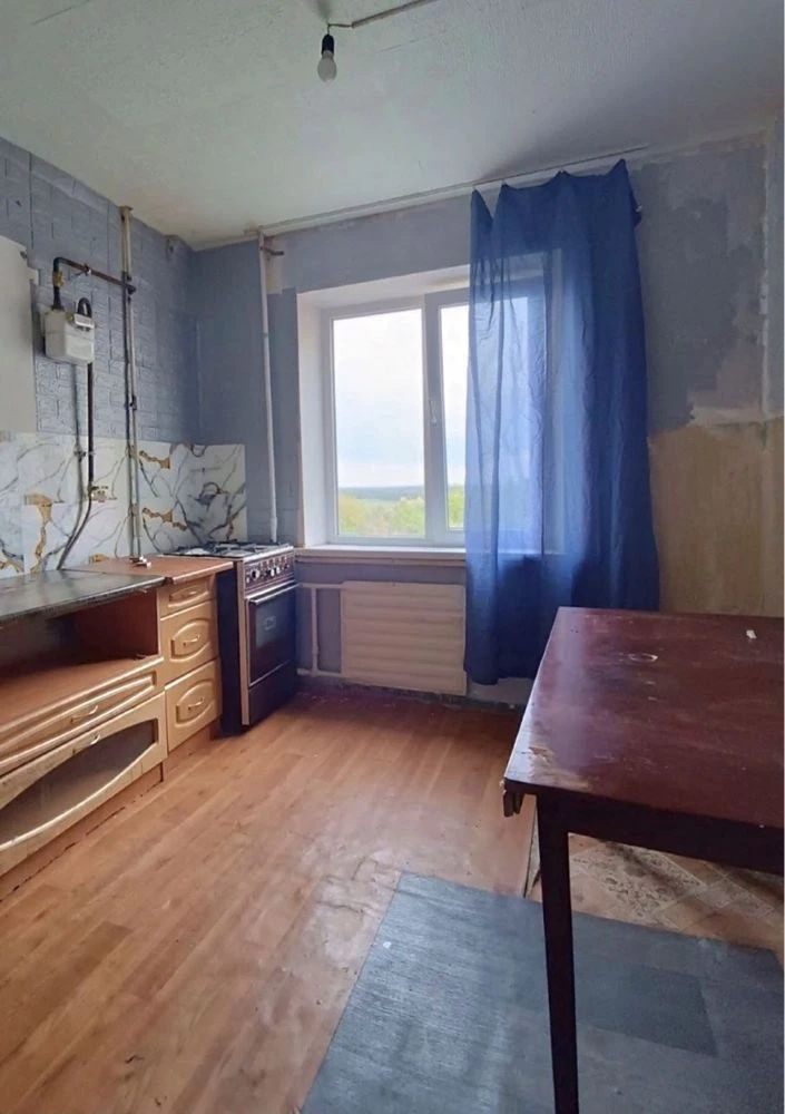 Продам 2 х комнатную квартиру Левый Берег, 1 мкр.