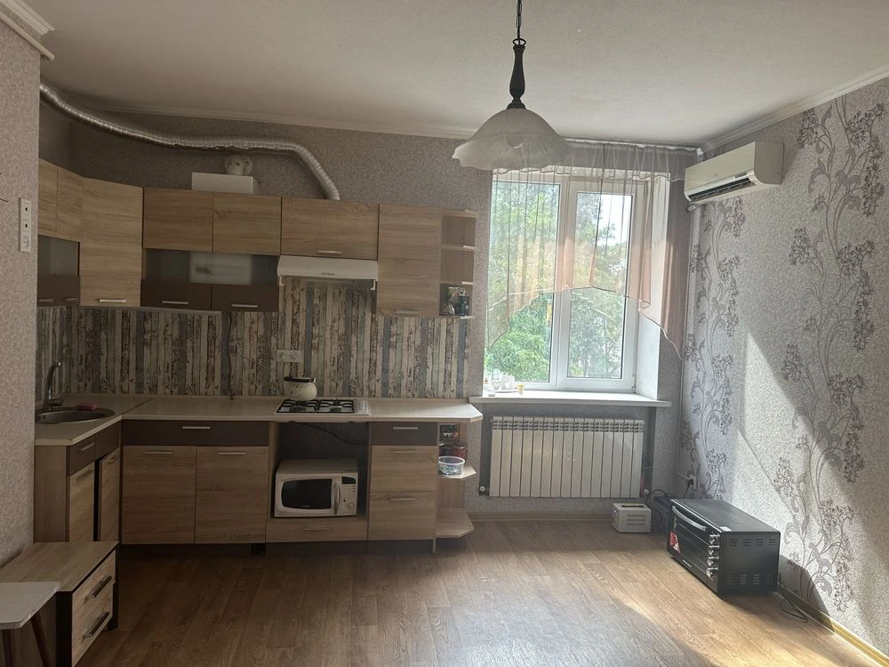 For Sale: 3-room apartment in the center