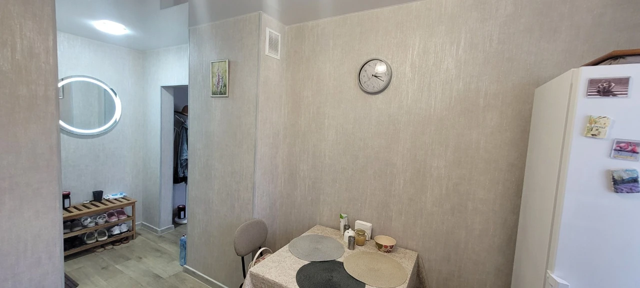 Продається 4-кімнатна квартира в ГАО Л/Б 3/9, 10 мікрорайон