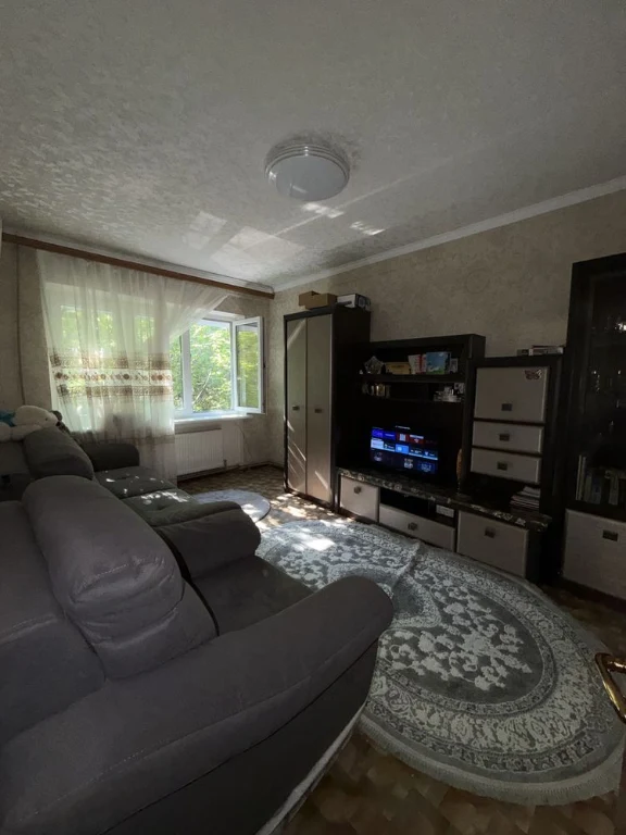 For Sale: 2-bedroom apartment with gas heating