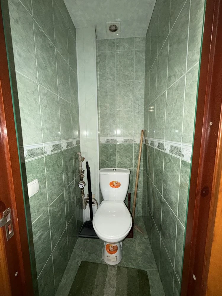 For Sale: 2-bedroom apartment with gas heating