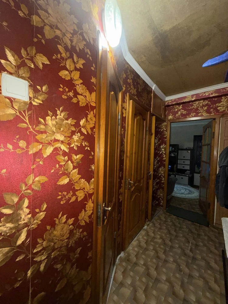For Sale: 2-bedroom apartment with gas heating