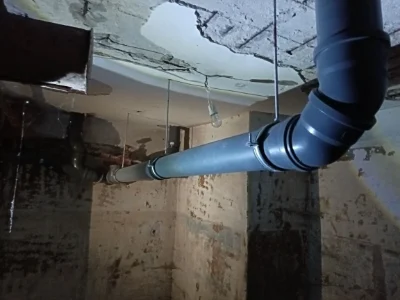 Sale of a 3-room apartment in the center of Stalinka! Area near the bus station. Gas