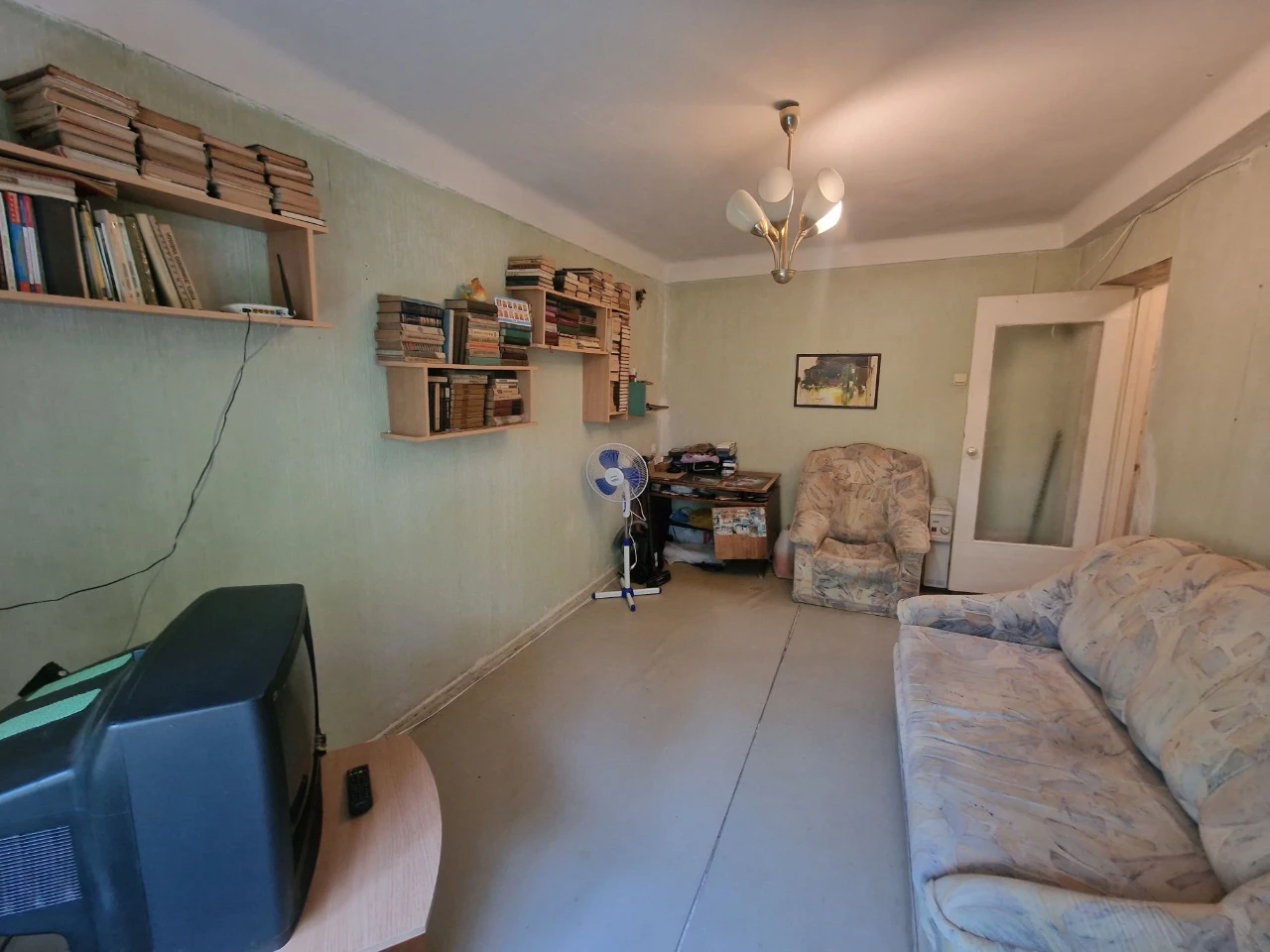 For Sale: 2 rooms in Bame