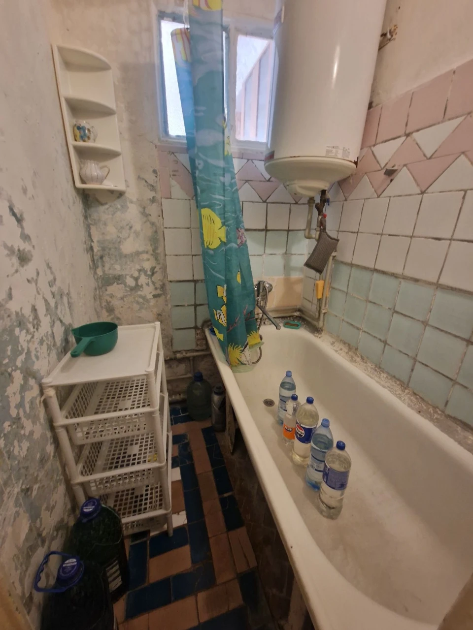 For Sale: 2 rooms in Bame