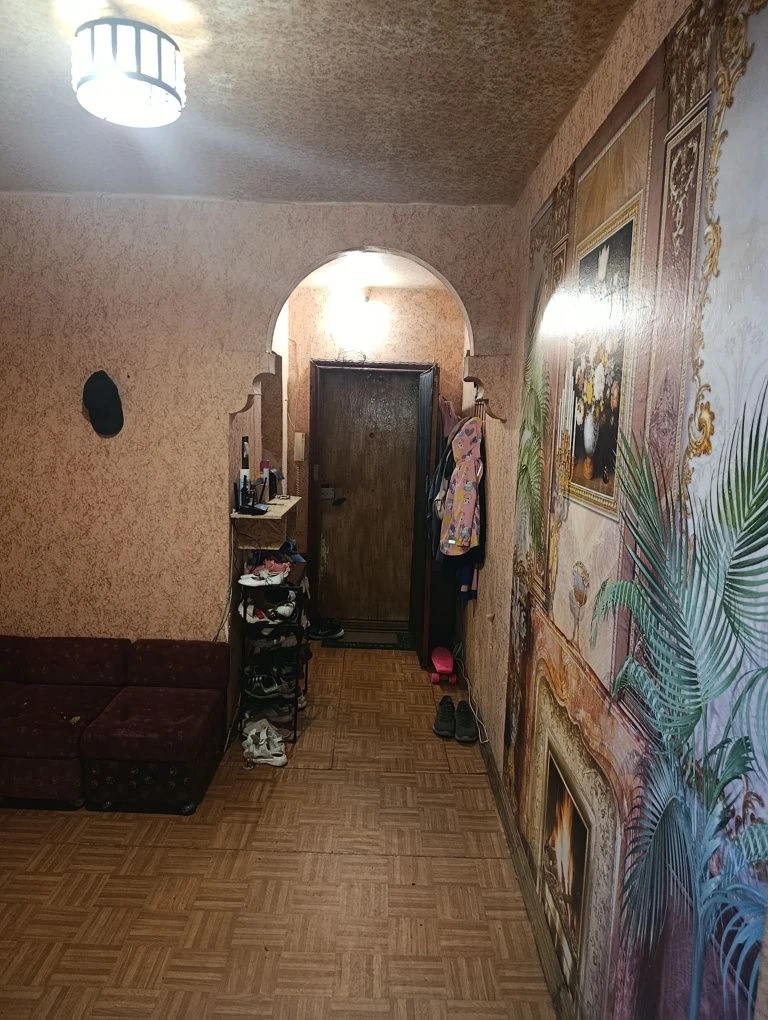 Sale of 5 room apartment, Left Bank, 4th microdistrict