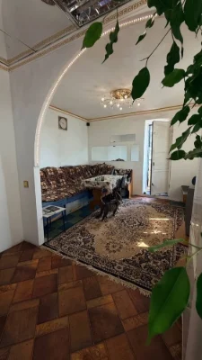 Продається 2-кімнатна квартира. 10 мікрорайон. Лівий берег.