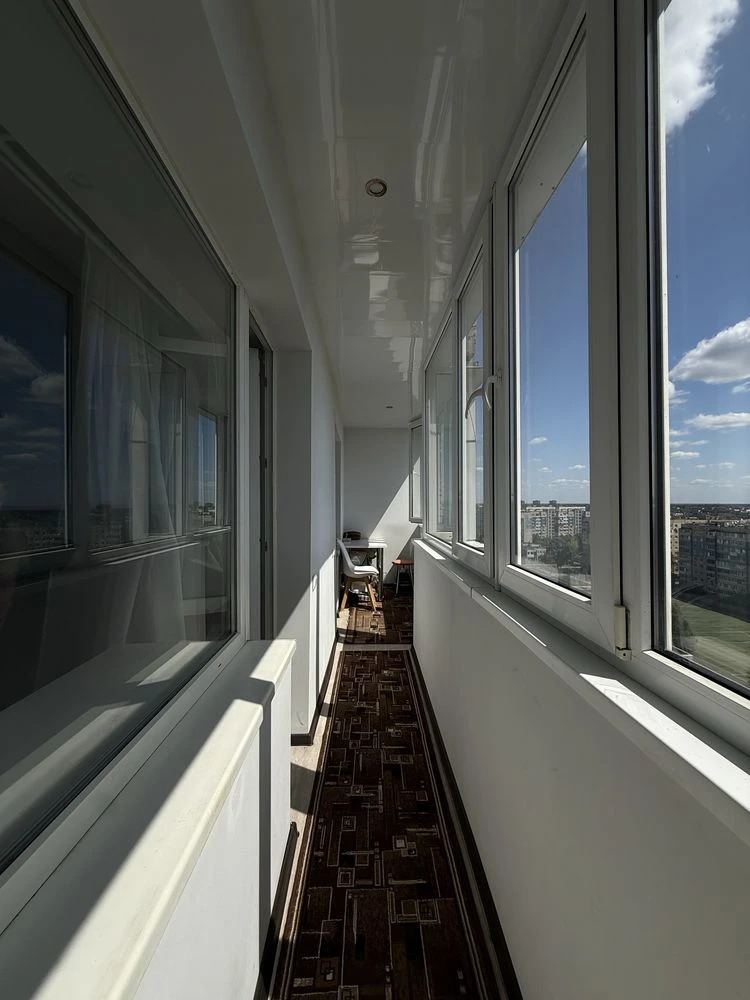 For Sale: 3-room apartment, LBP, furniture+appliances, renovation, Nadnipryansky Prospect
