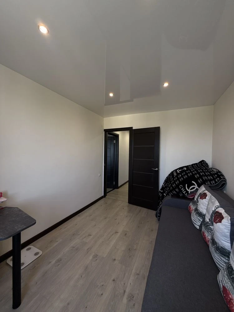 For Sale: 3-room apartment, LBP, furniture+appliances, renovation, Nadnipryansky Prospect