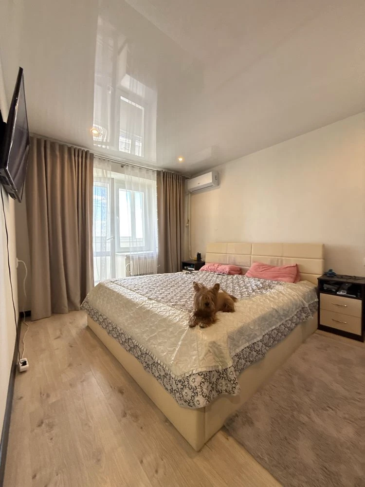 For Sale: 3-room apartment, LBP, furniture+appliances, renovation, Nadnipryansky Prospect