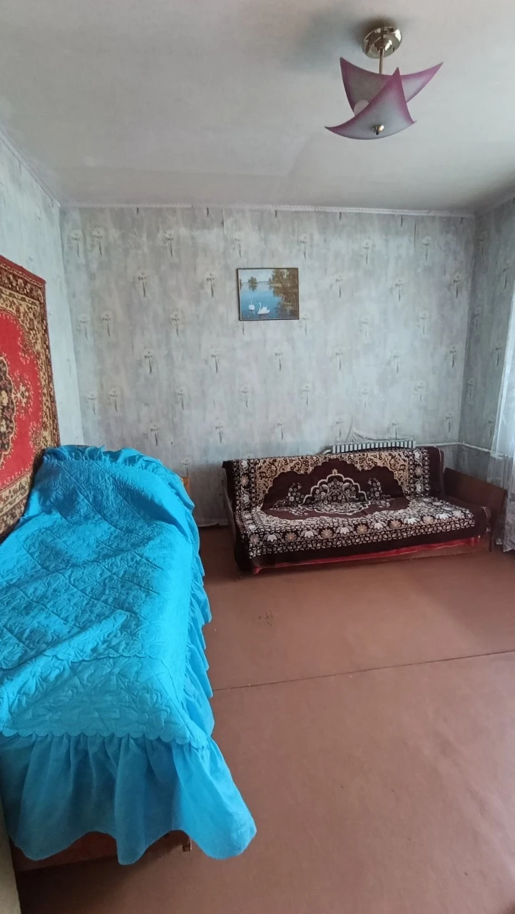 Продається 3-кімнатна квартира в мікрорайоні 4, Лівий берег