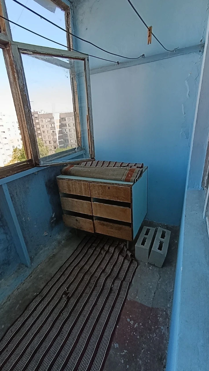 Продається 3-кімнатна квартира в мікрорайоні 4, Лівий берег