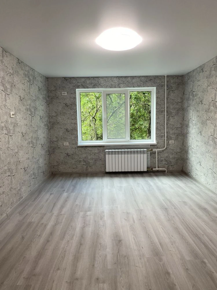 For sale new 3-room apartment on the left bank 2/9