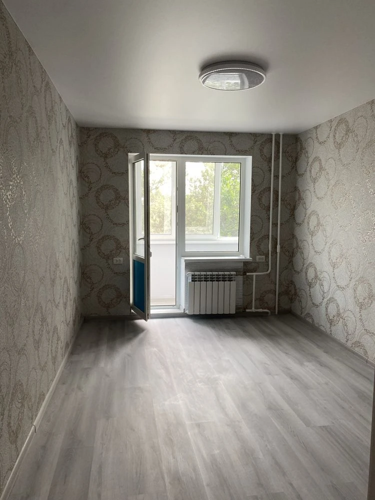 For sale new 3-room apartment on the left bank 2/9