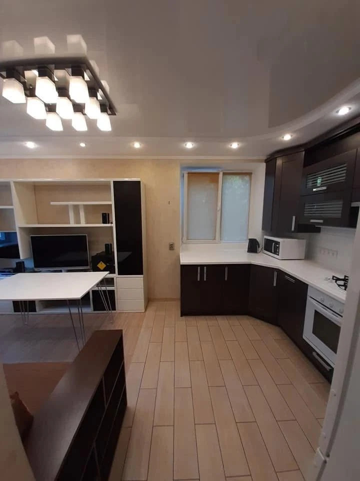 For Sale, Kam'yans'ke. Apartment with Furniture