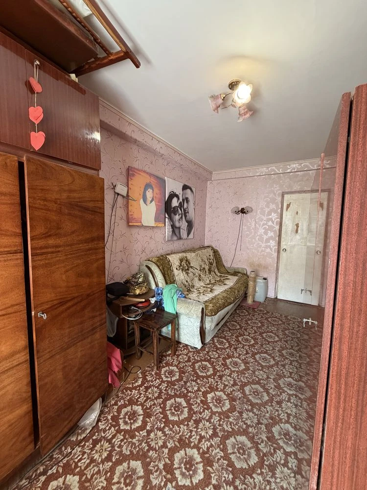 For Sale: 2-room apartment, Cheremushki area