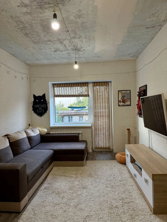 Sale of a 2-room apartment on Zaporozh Street