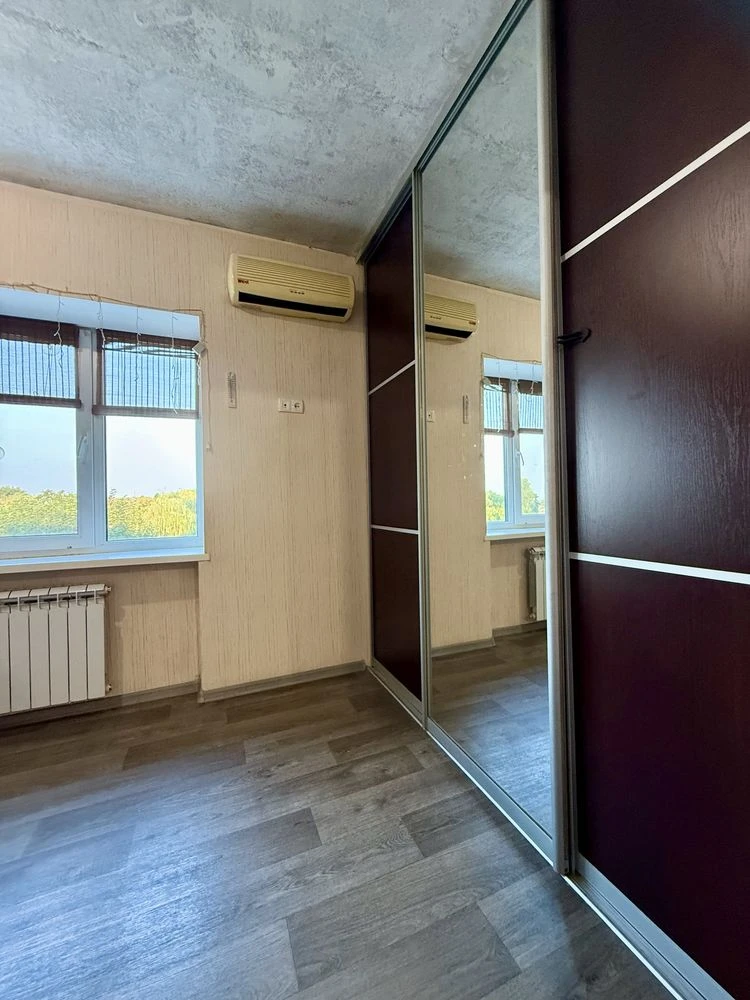 Продажа 1-й этаж, 2 комнаты, 45 кв.м.