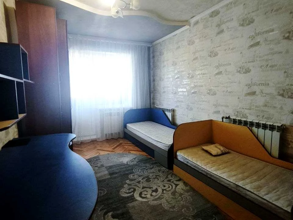 Apartment. Kam'yanskoe, Kam'yanskoe (Dniprozerzhynsk), Ivan M