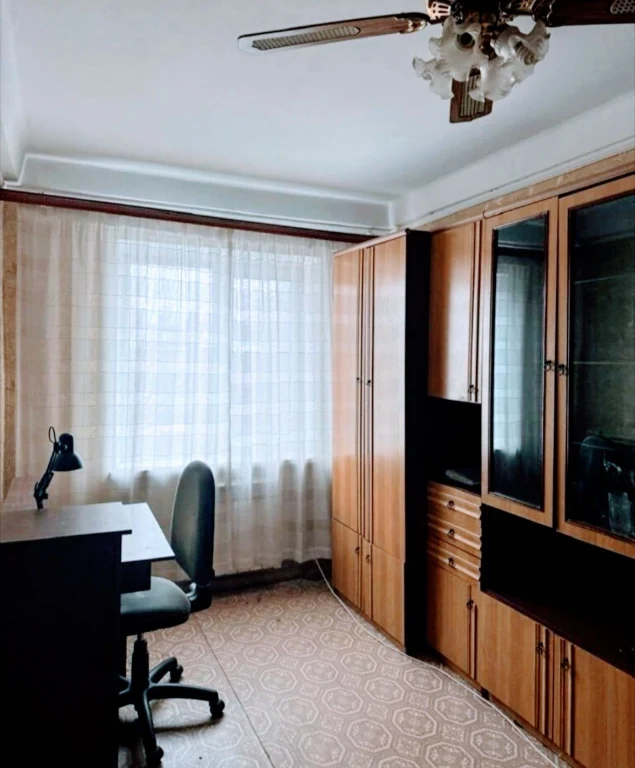 For Sale: 3-room apartment. Kamenets, right bank, T. Шевchenko street.