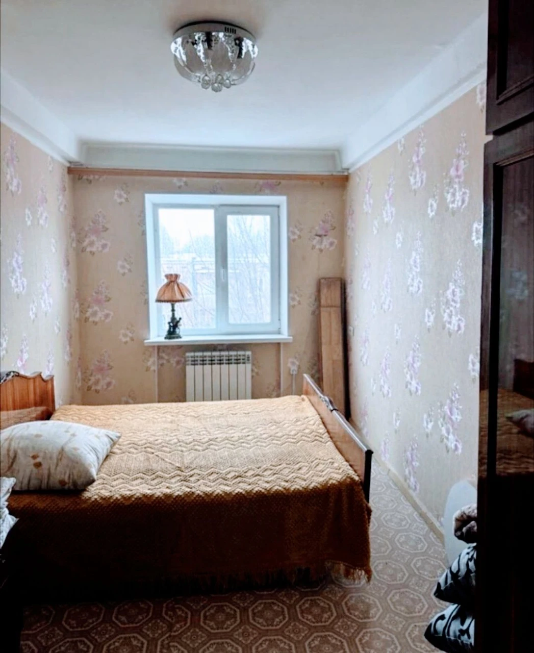 For Sale: 3-room apartment. Kamenets, right bank, T. Шевchenko street.