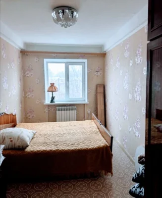 For Sale: 3-room apartment. Kamenets, right bank, T. Шевchenko street.