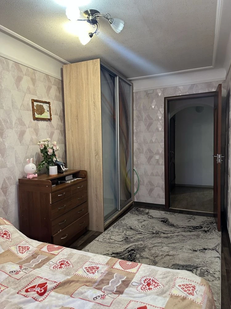 Продам 3х комнатную квартиру в Центре города
