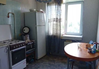 Продам 2ком. квартиру правый берег, Черёмушки, центр.
