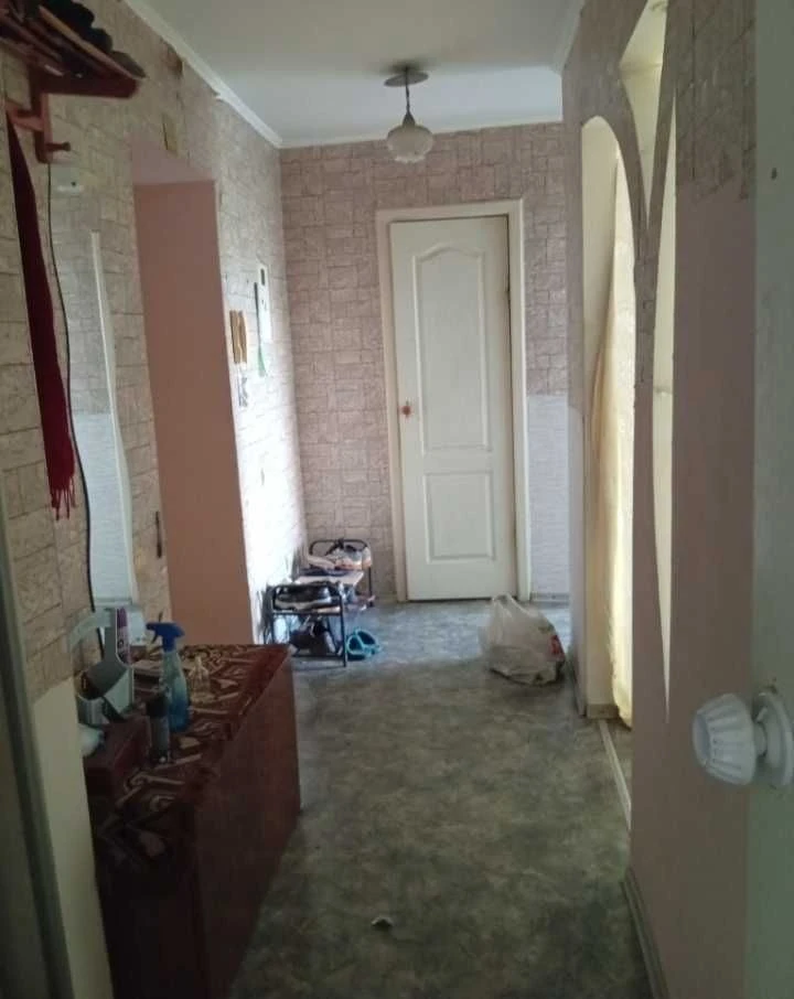 Продам 2ком. квартиру правый берег, Черёмушки, центр.