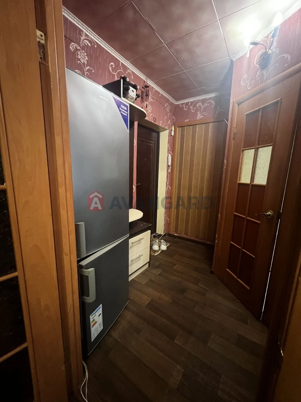 Продається 1-кімнатна квартира в центрі Кам'янського!