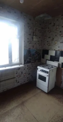 Продається 5-кімнатна квартира в 11 мікрорайоні, Левий берег