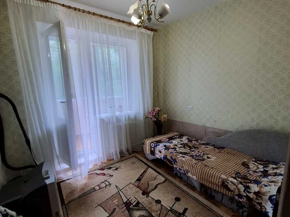Apartment. Kam'yans'ke, Kam'yans'ke (Dniprozhezynsk), Kharkivs