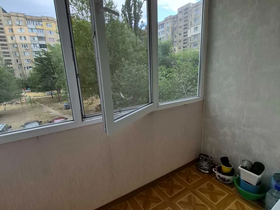Apartment. Kam'yans'ke, Kam'yans'ke (Dniprozhezynsk), Kharkivs