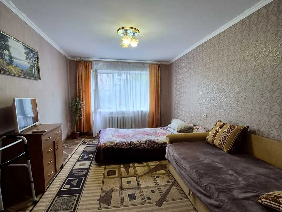 Apartment. Kam'yans'ke, Kam'yans'ke (Dniprozhezynsk), Kharkivs