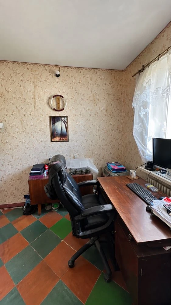 Продам 5-ти комнатную квартиру Левый Берег