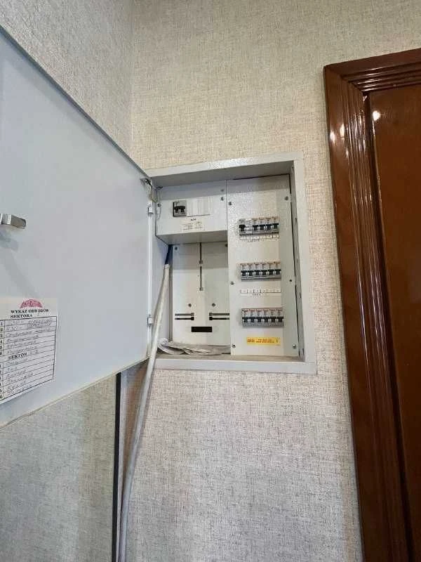 Продається 3-кімнатна квартира в центрі